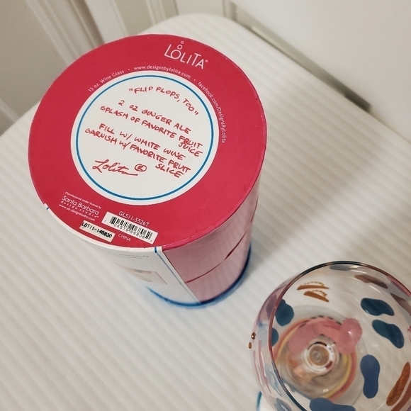 NIB Lolita Love My Wine "Flip Flops Too" 15 oz Wine Glass - Picture 8 of 11